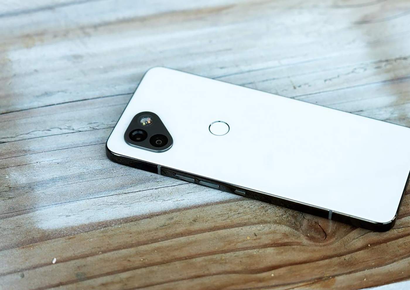 OSOM Shares Some of Its First Phone’s Specs, Talks Big on Camera