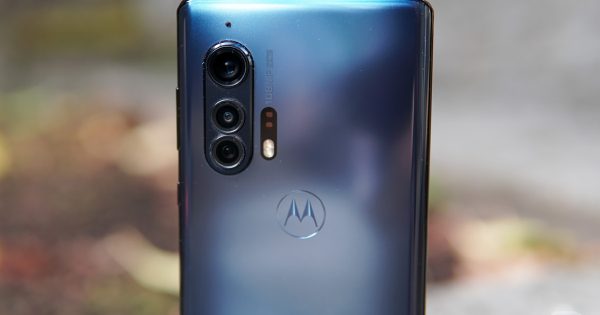 Verizon's Motorola Edge+ From 2020 Gets Android 12 Update, Likely Its Last - Vimarsana News