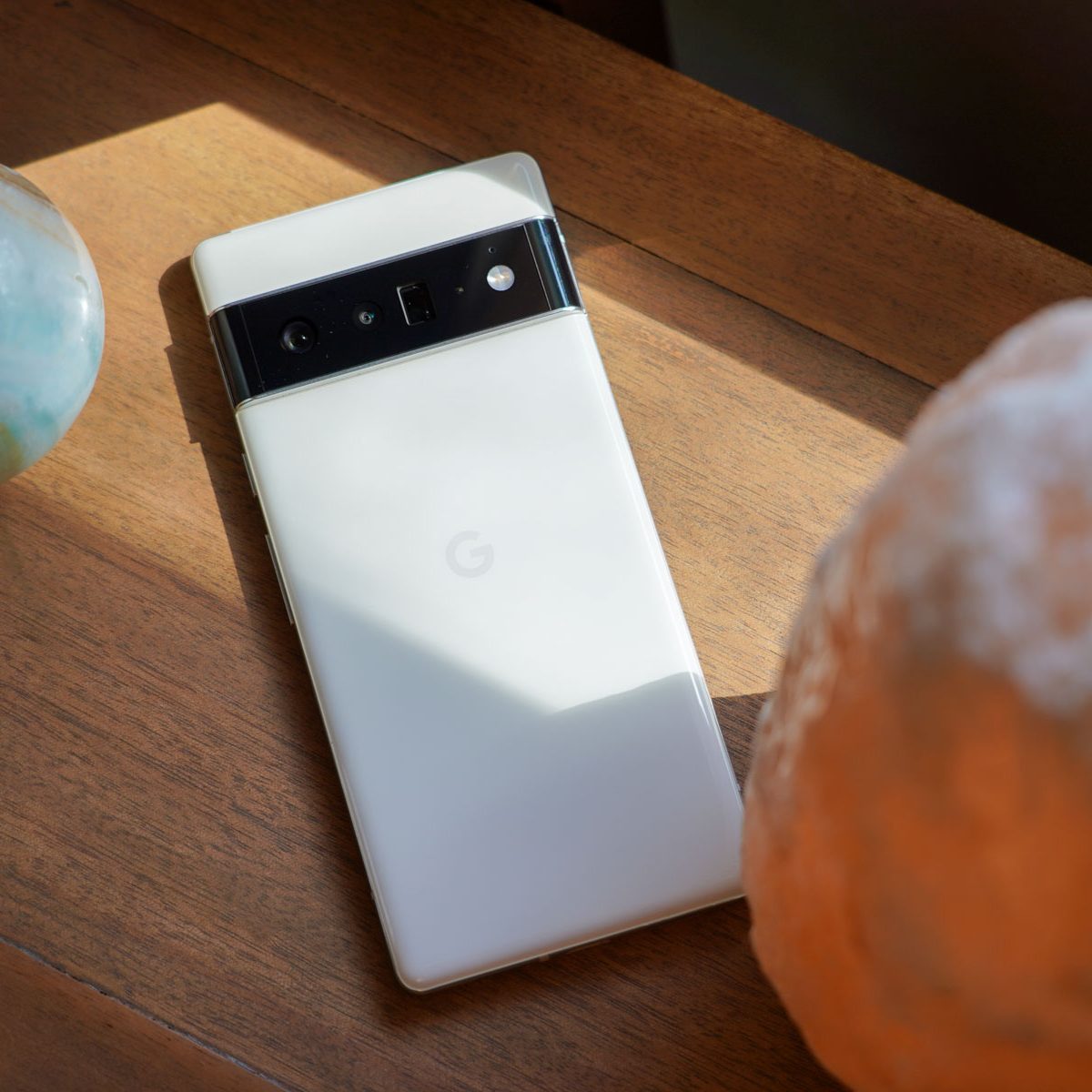 Pixel 6 or Pixel 6 Pro? Some real-world guidance that might surprise you