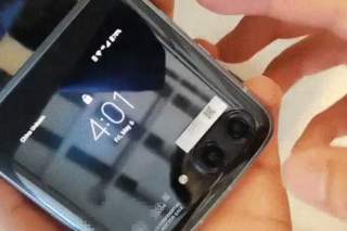 Here’s the Next Motorola Razr In Action, No Crease Spotted Yet