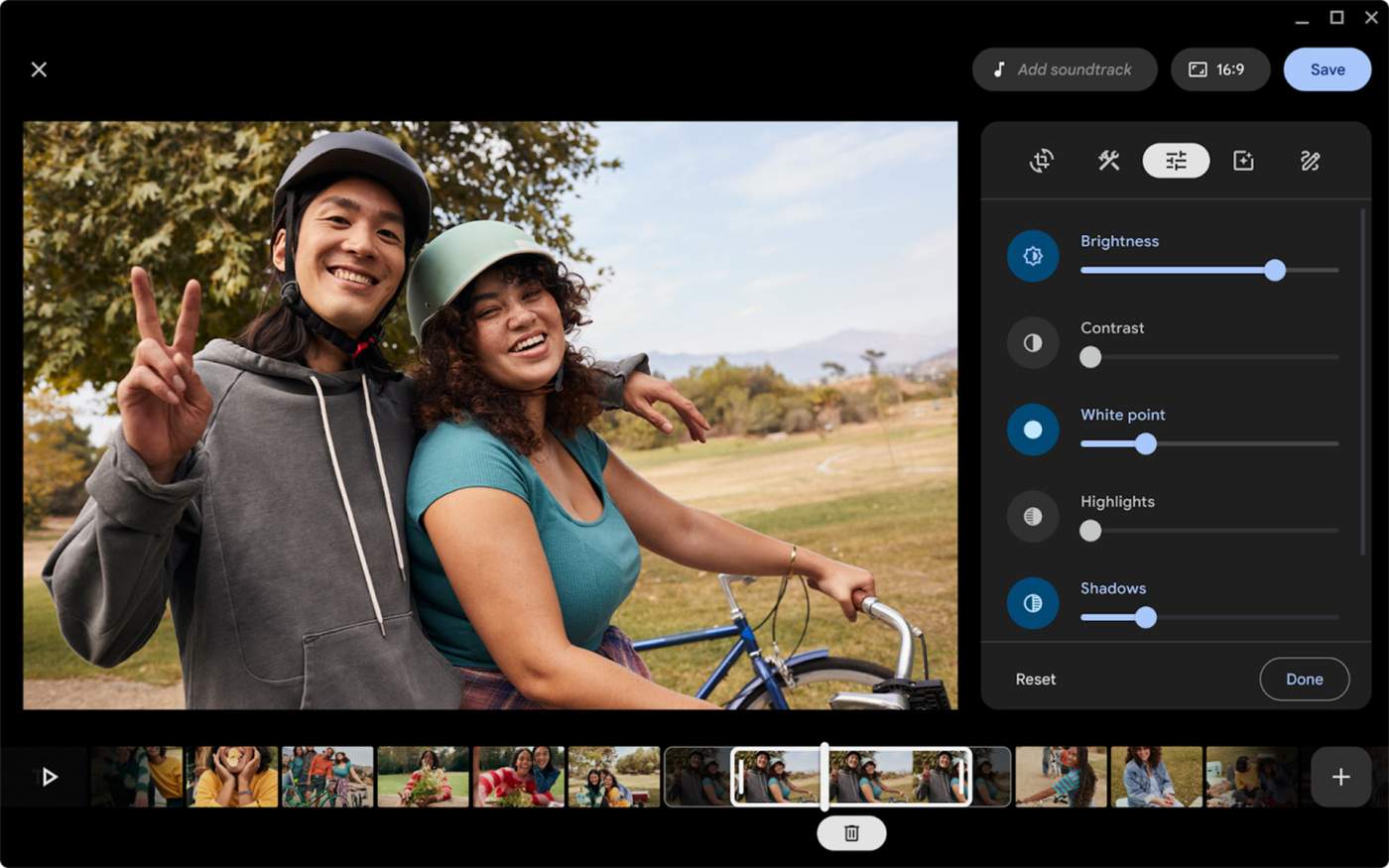 Chromebooks Get a Ton of New Features: Google Photos Video Editing, Light and Dark Themes, More