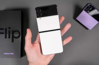 Galaxy Z Flip 4: First 10 Things To Do!