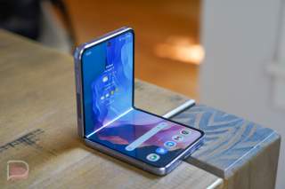 Samsung’s Early Black Friday Deal Gets You the Latest Foldables Starting at $149