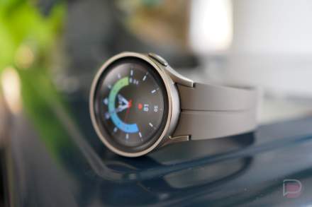 Samsung Going Back to Curved Glass for Galaxy Watch 6