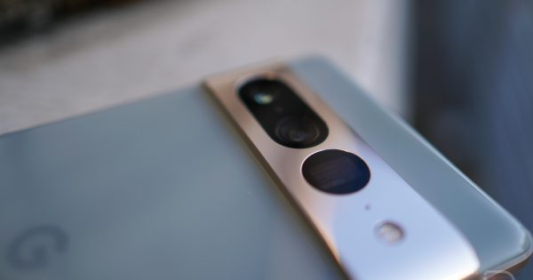 Pixel 7's Camera Glass Keeps Breaking - Vimarsana News