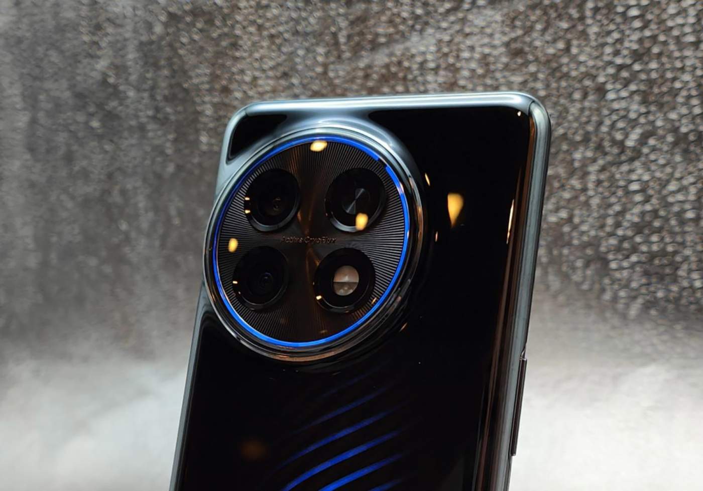OnePlus 11 Concept Phone has a Neat PC-Grade Cooling Idea