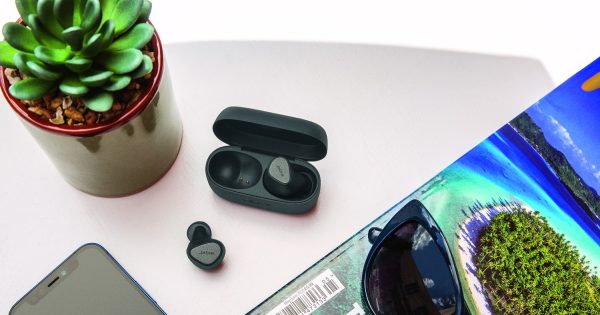 Great Value Buy? Jabra's New Elite 4 Earbuds at $99 - Vimarsana News