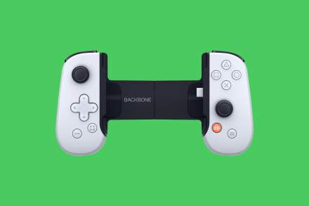 Backbone’s $99 PlayStation Controller Released for Android