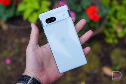 Do You Really Want a Small Google Pixel Phone?