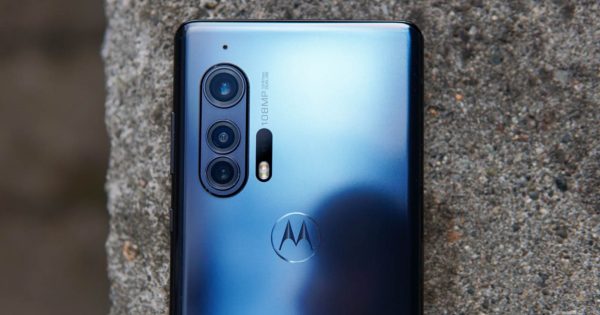 Motorola is the Worst at Updating Its $1,000 Phones - Vimarsana News