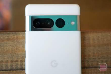 Hurry, Pixel 7 Pro Down to Only $439 on Amazon