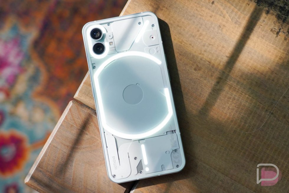 Nothing Phone (2) Design Fixes All of Its Predecessor's Problems Nothing Phone (2) Design Fixes All of Its Predecessor's Problems