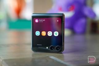 Galaxy Z Flip 5’s Big Cover Screen is Very Limited, but Good Lock Helps