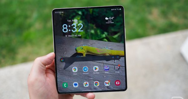 Time's Running Out to Pre-Order Your New Galaxy Foldable - Vimarsana News