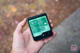 Samsung Knocks Up to $785 Off Galaxy Z Flip 5 in Discover Deal (10% Off, $600 Trade, More)