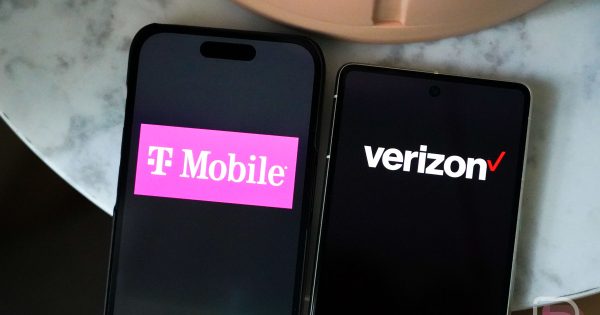 T-Mobile Still the Speed King, Verizon Masters Reliability - Vimarsana News
