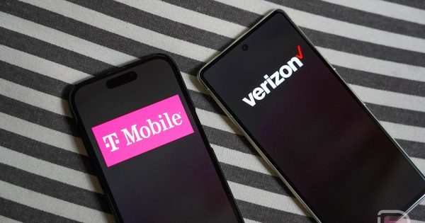 Verizon Unlimited Ultimate vs. T-Mobile Go5G Next - Vimarsana News