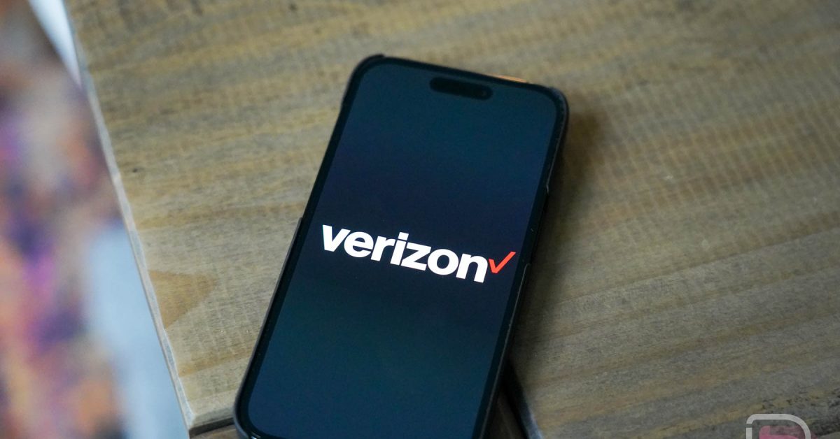 مردم از افزایش قیمت متنفر هستند ، بنابراین Verizon تقریبا ۳۰۰۰۰۰ مشتری تلفن را از دست داد مردم از افزایش قیمت متنفر هستند ، بنابراین Verizon تقریبا ۳۰۰۰۰۰ مشتری تلفن را از دست داد
