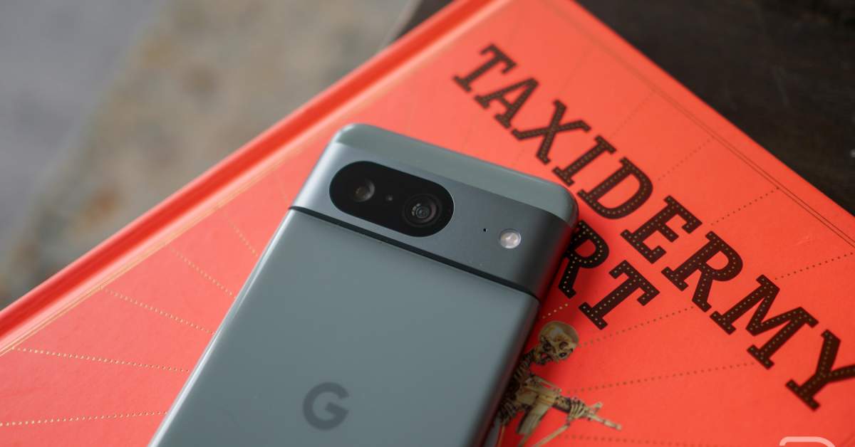 Google's Next Phone Passes Through FCC