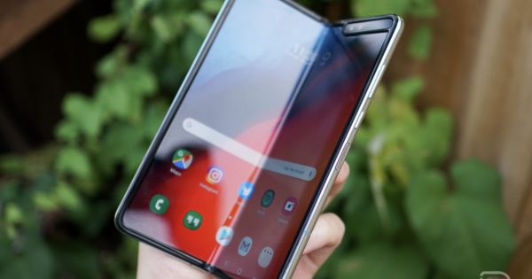 Samsung Galaxy Fold اصلی تمام شد Samsung Galaxy Fold اصلی تمام شد
