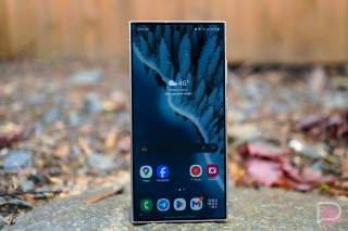 We Need to Talk About Galaxy S24 Ultra’s Flat Display