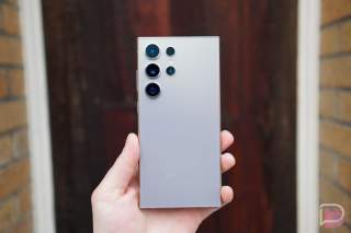 Samsung Galaxy S23 and S24 Receive August Updates, Both Minor