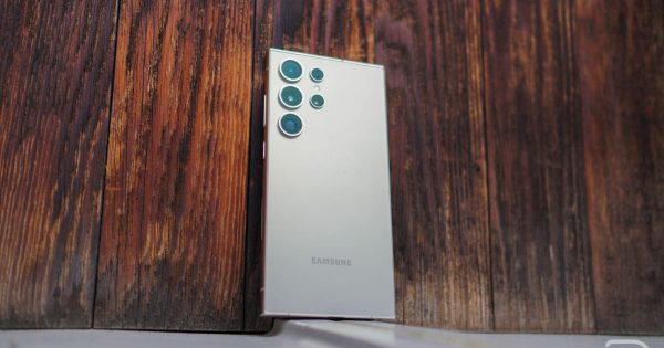 Samsung Galaxy S24 Ultra 870 دلار تخفیف می دهد