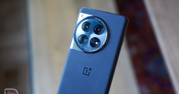 OnePlus 12 در ایالات متحده با قیمت ۷۹۹ دلار با ارتقاء فضای ذخیره‌سازی رایگان عرضه می‌شود