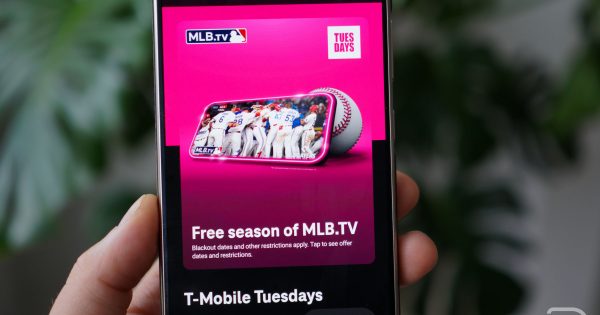 همین حالا، مشتریان T-Mobile، تلویزیون MLB رایگان خود را مطالبه کنید همین حالا، مشتریان T-Mobile، تلویزیون MLB رایگان خود را مطالبه کنید
