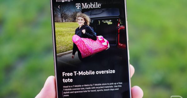 عجله کنید و کیف رایگان T-Mobile خود را تحویل بگیرید