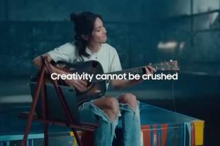 Samsung Replies to Apple’s Controversial Smash Ad, Because Why Not