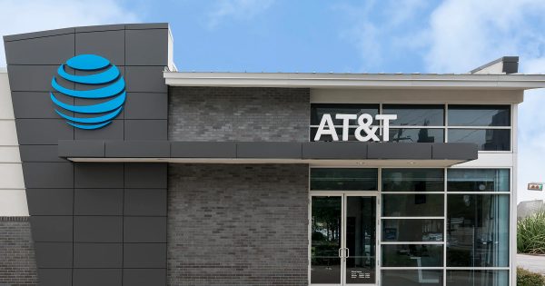 افزونه جدید AT&T 10 دلاری در ماه «Next Up Anytime» به شما امکان می دهد گوشی خود را در هر زمان ارتقا دهید افزونه جدید AT&T 10 دلاری در ماه «Next Up Anytime» به شما امکان می دهد گوشی خود را در هر زمان ارتقا دهید