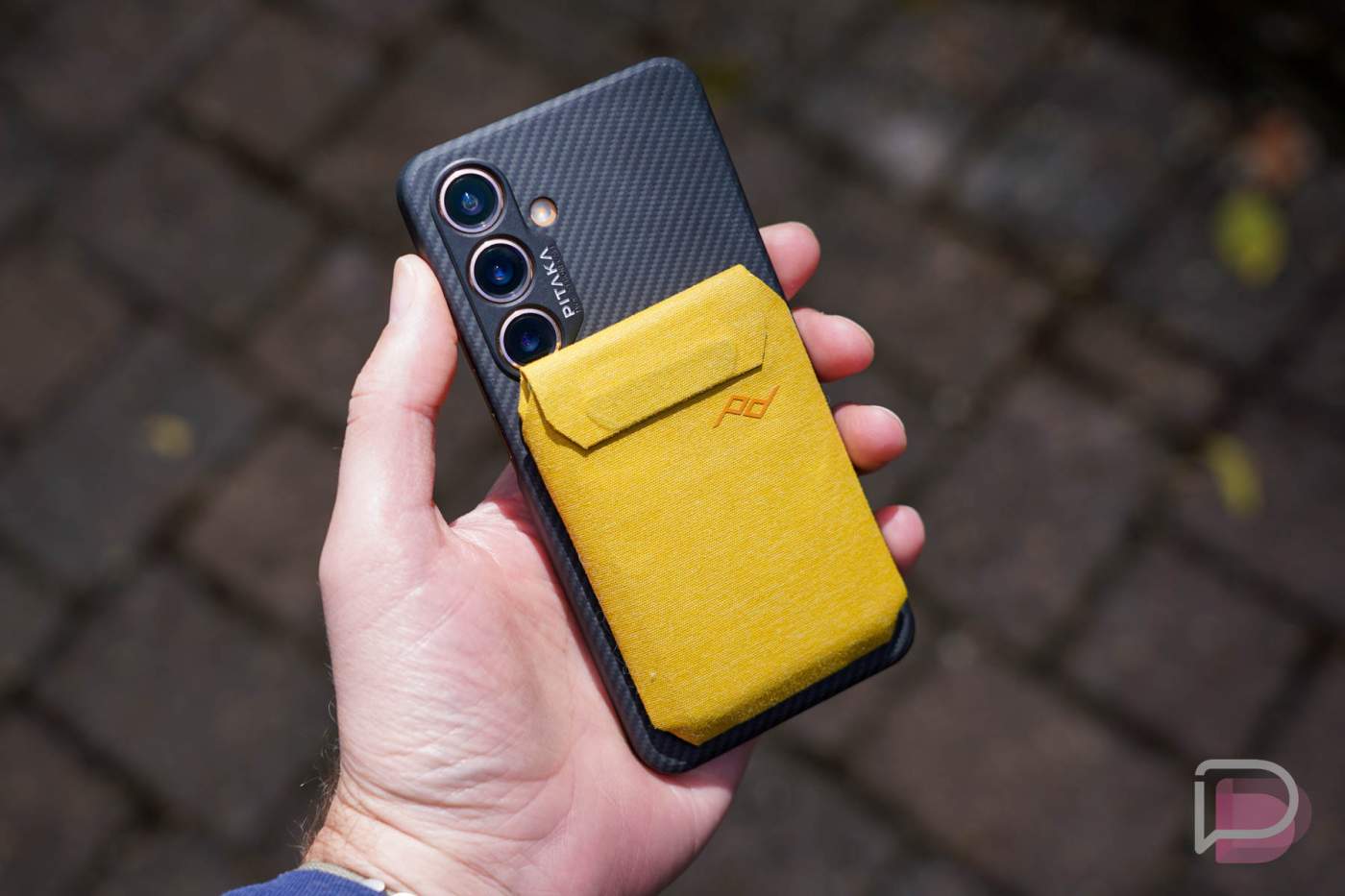Father’s Day Gift Guide: Peak Design, Samsung, and Ray-Ban Help Celebrate Dad