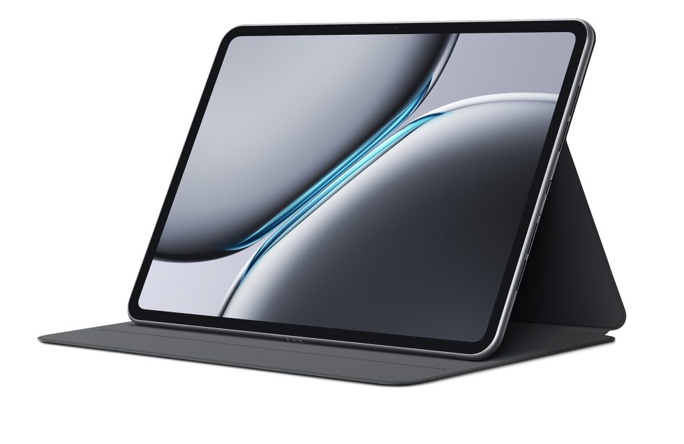 در اینجا OnePlus Pad 2 و OnePlus Watch 2R هستند در اینجا OnePlus Pad 2 و OnePlus Watch 2R هستند
