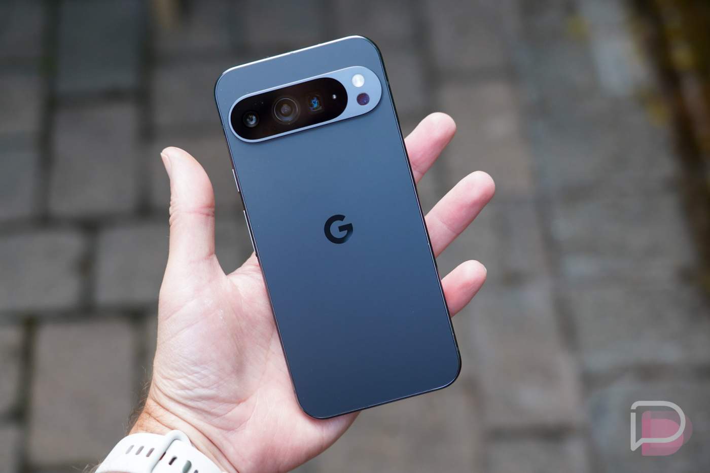 Pixel 9 Pro XL Gets $250 Off Discount at Amazon, Best Buy