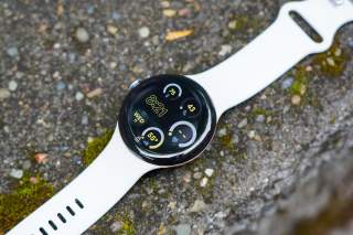 Pixel Watch Gets a Surprise April Update to Fix Bugs (Updated)