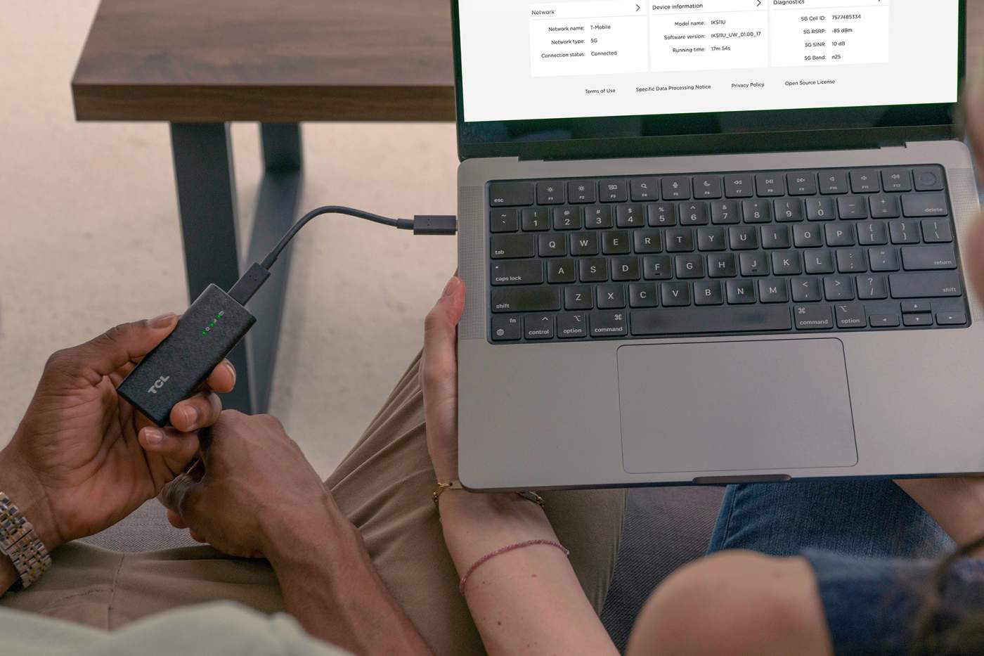 New TCL Dongle Connects Your Devices to T-Mobile 5G Network