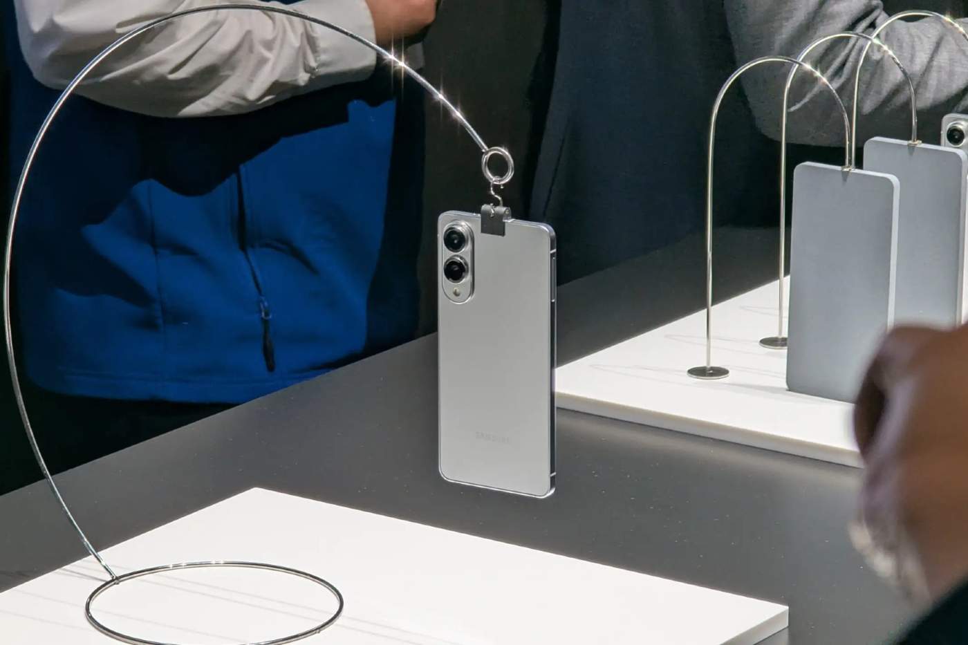 Galaxy S25 Edge Launch Now Reported for May