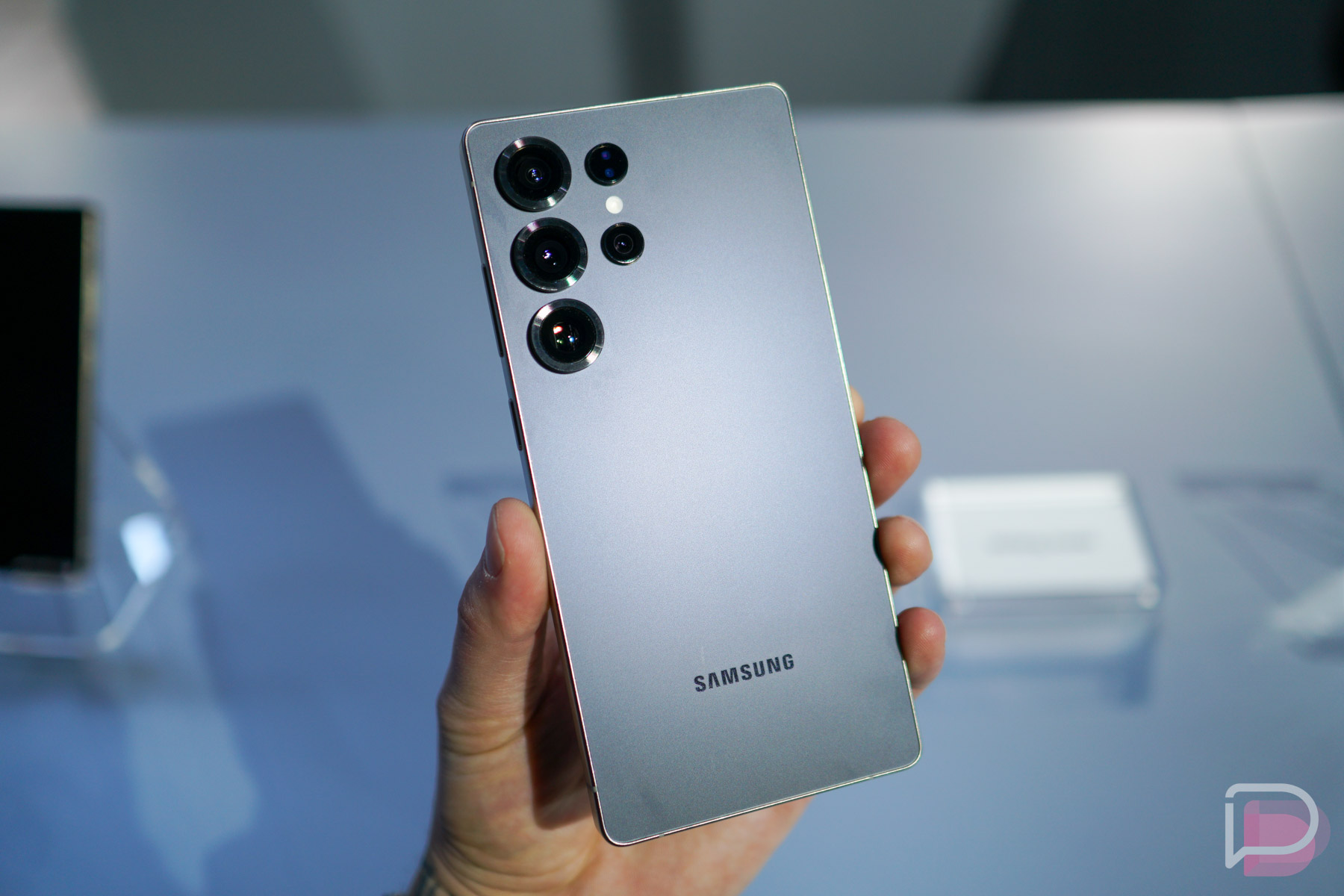 من عاشق دوربین در Galaxy S25 Ultra هستم من عاشق دوربین در Galaxy S25 Ultra هستم