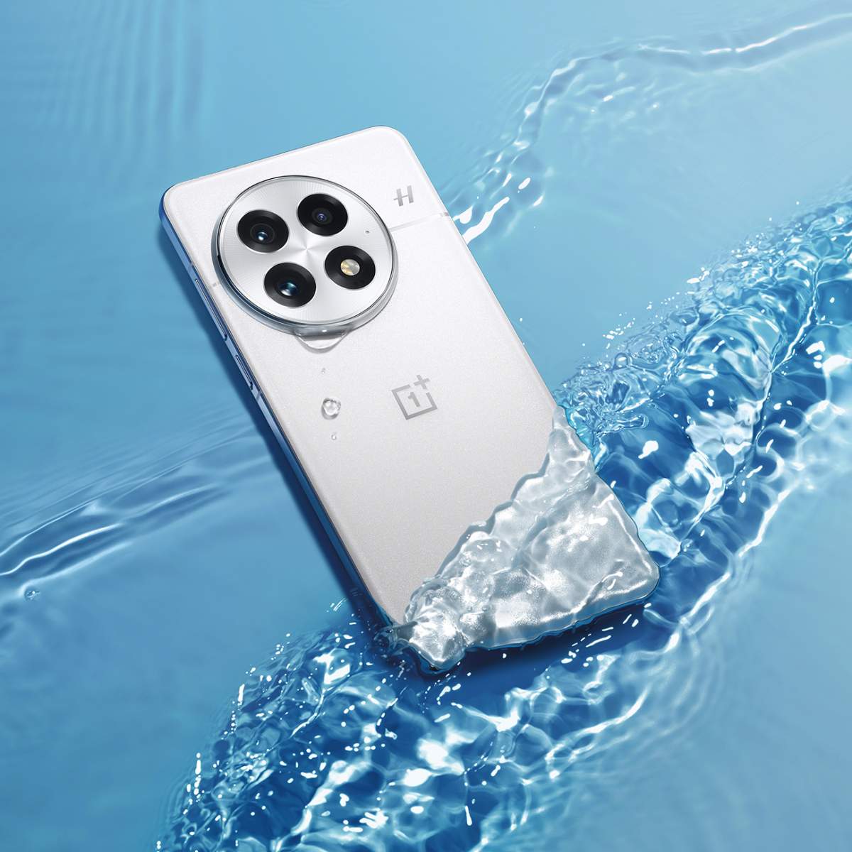 【3/9昼まで価格】OnePlus 13 ホワイト　新品未開封 OnePlus 13 Arrives Globally and Here's Pricing, Launch Details, More