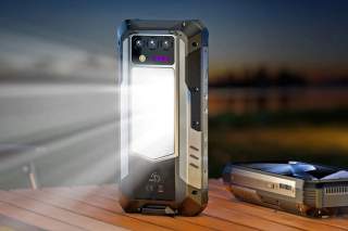 Maybe Phone With 33,000mAh Battery Will Give Me More Than 4 Hours of Screen on Time?