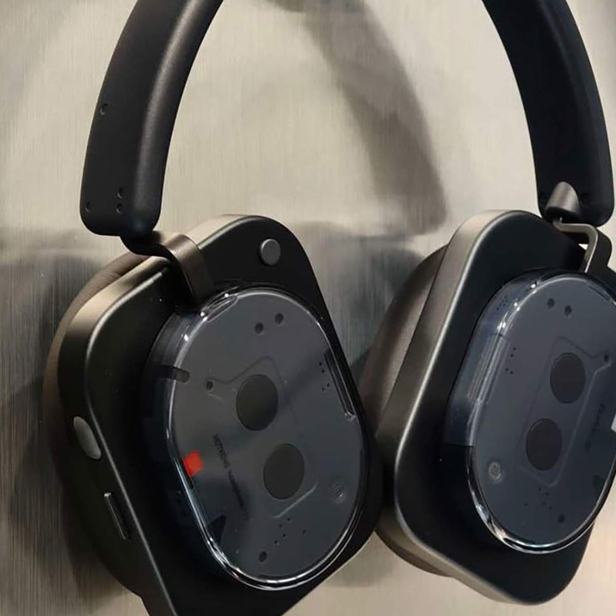 Here's the Nothing Headphone (1)