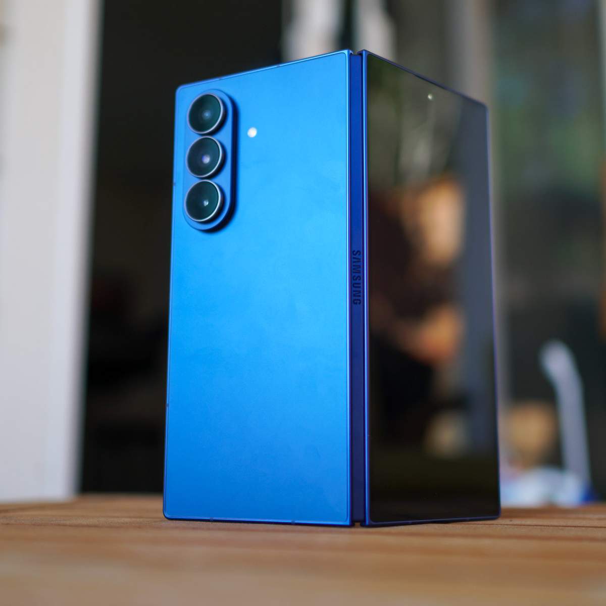 Samsung Boots $1,000 Off Galaxy Z Fold 7