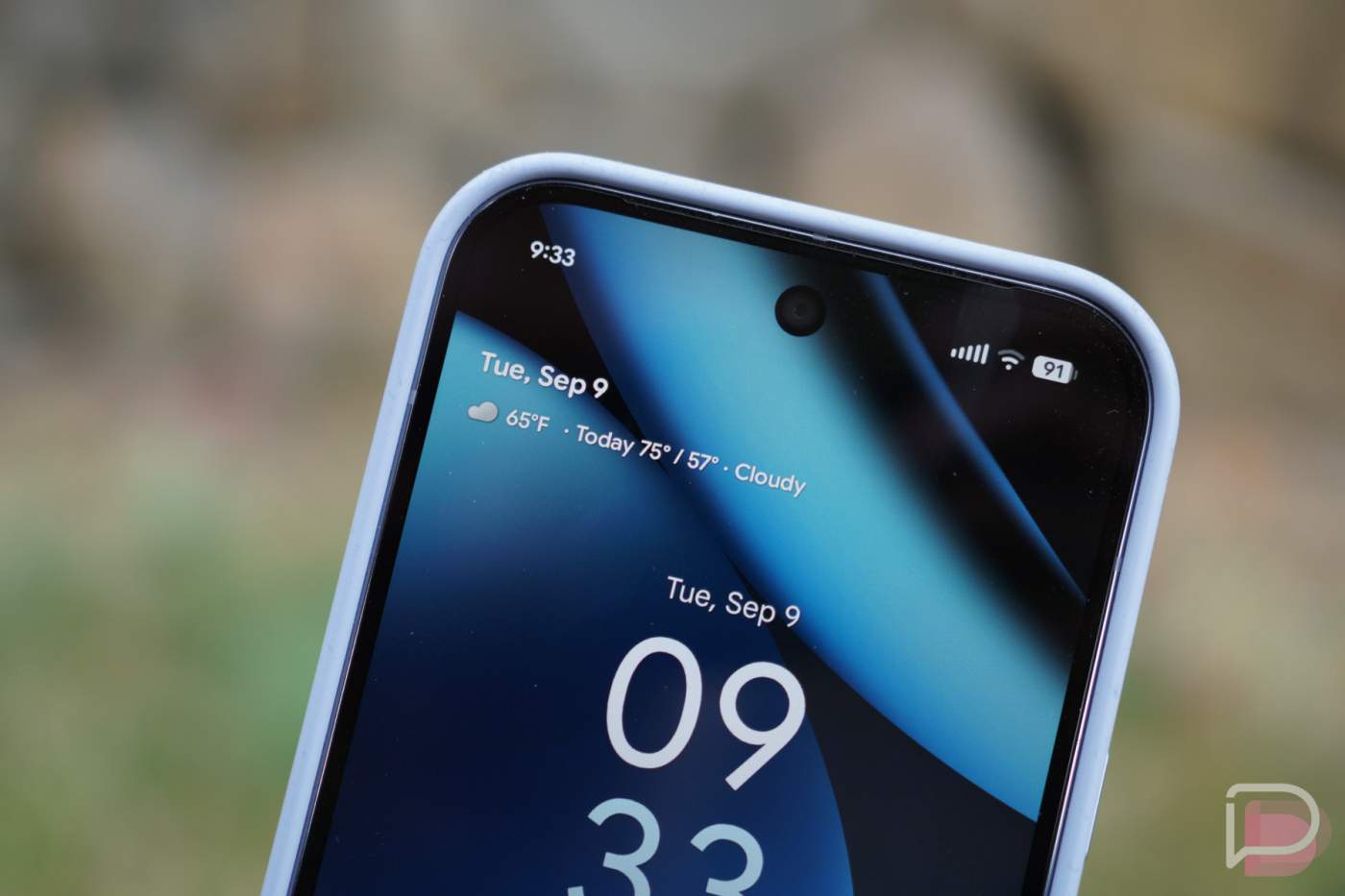 At a Glance Finally Removable on Pixel Devices?