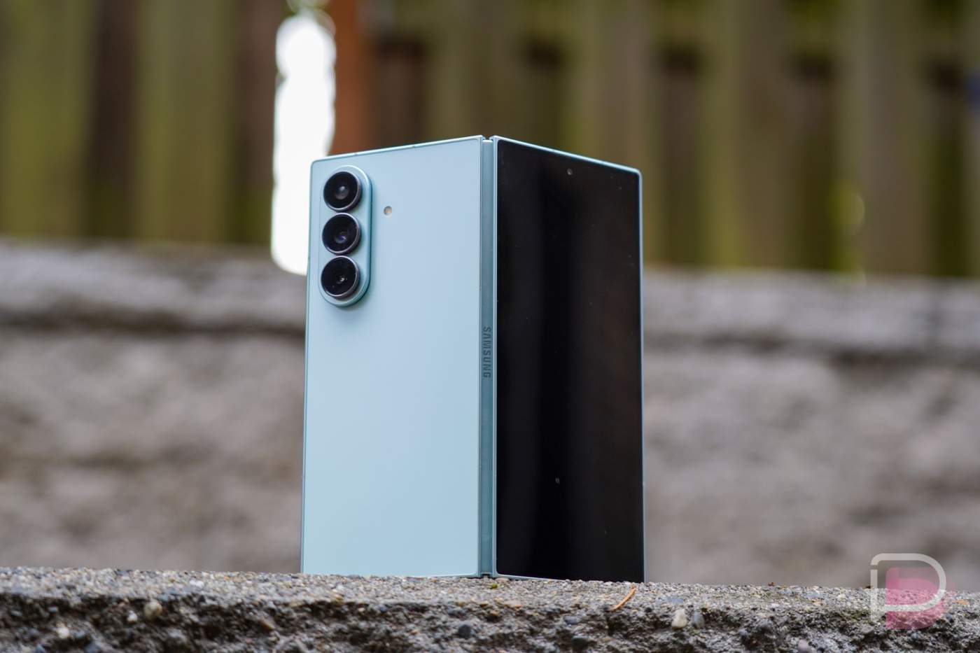 Galaxy Z Fold 7 is $1399 Off With No Trade-in Required ($600 Off)