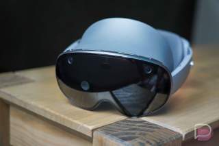 Google Sends First Big Update to Android XR and Galaxy XR With PC Connect, More