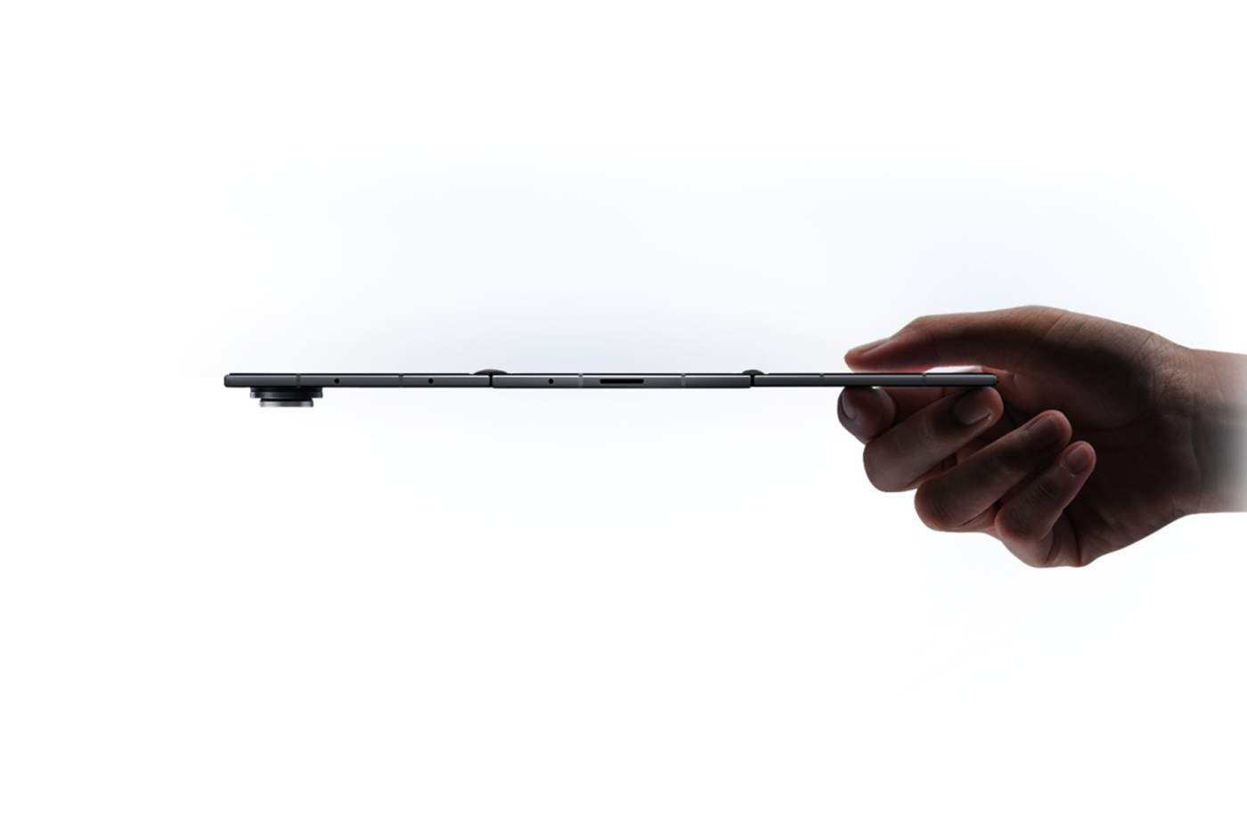 Galaxy Z TriFold Hinge Durability Tested on Livestream, Fails at Nearly 150K Folds