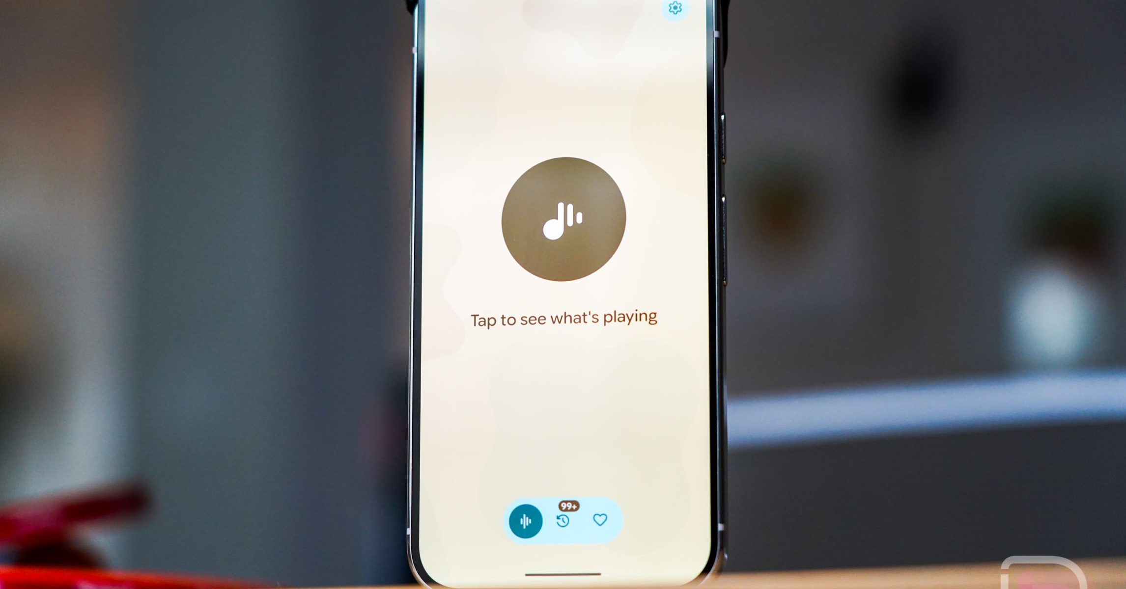 Google Pixel's Now Playing App is Available!