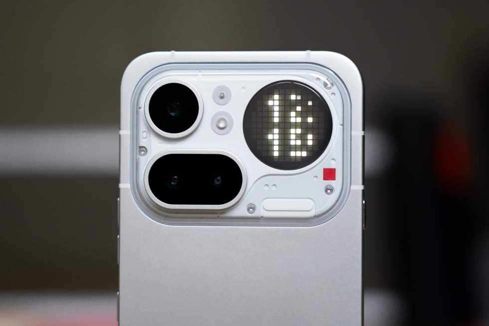 Nothing Phone 4a Pro Glyph Review