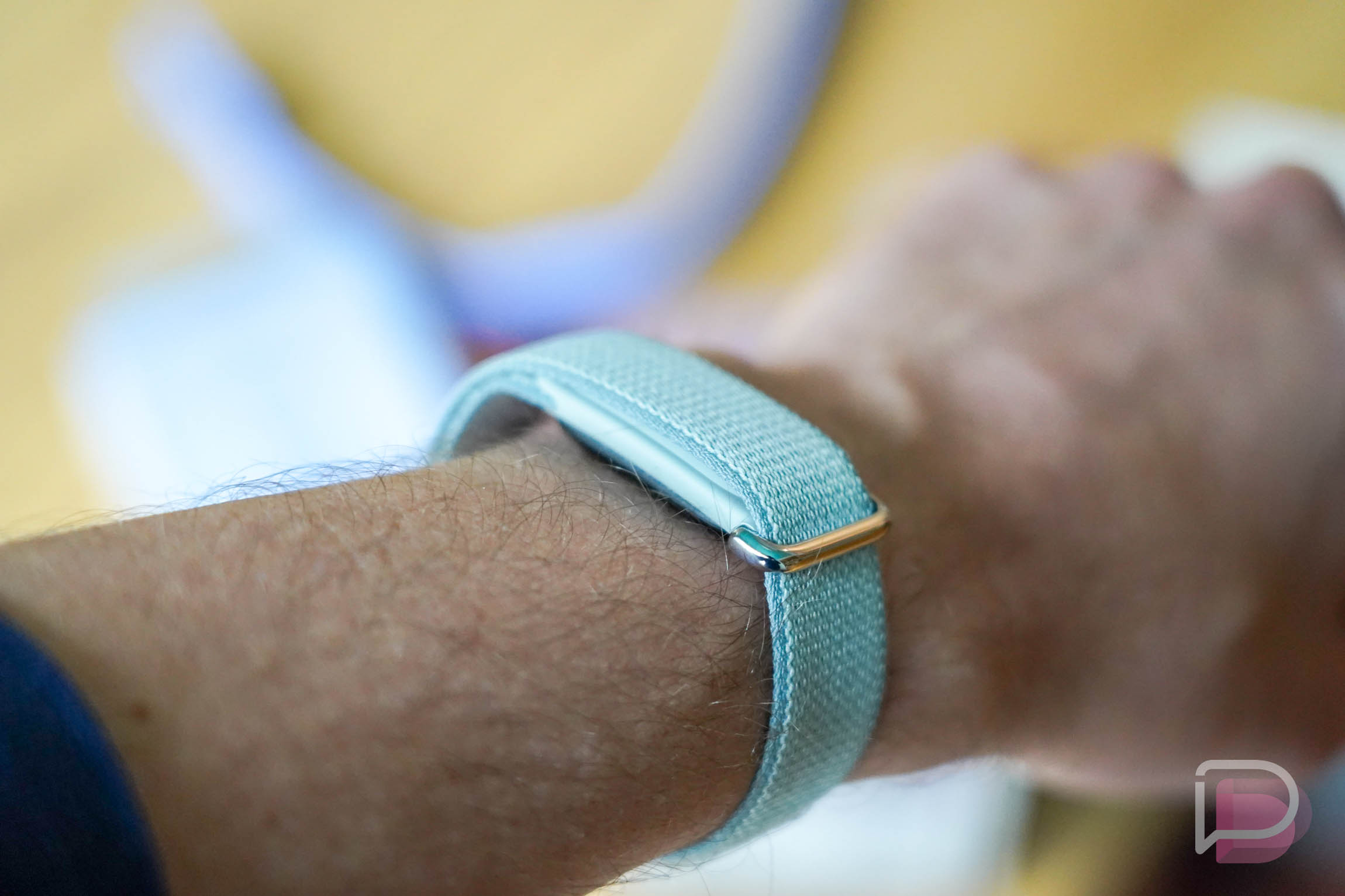 Fitbit Air Orders Arrive Early, Await Google Health App